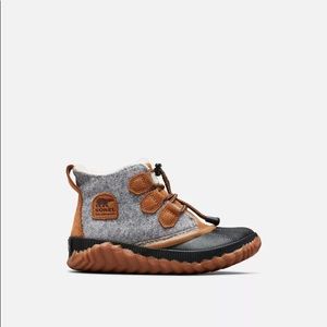 Kids Sorel Out n About Boot